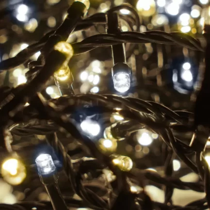 Catena Luminosa di Natale a 500 LED 8 giochi di Luce per Decorazioni Interno e Esterno (Luce Calda e Fredda) - immagine 2