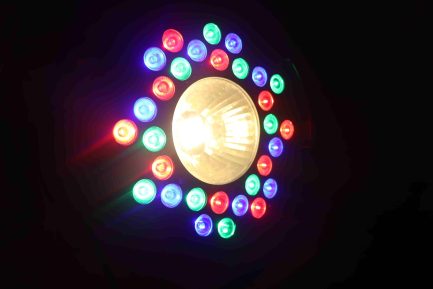 Par LED 30 LED RGB da 1W Con Luce COB calda centrale 30w prodotto usato B-stock - immagine 5